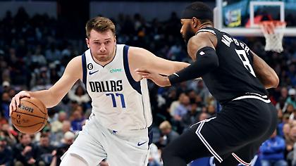 Αγχωτική νίκη των Μάβερικς επί των Κλίπερς, με νέα «30άρα» Ντόντσιτς