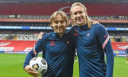 Αποθέωσαν τον Βίντα για τις 100 συμμετοχές Μόντριτς και Ντάλιτς