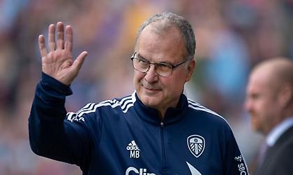 Ο Μπιέλσα έδωσε διάλεξη για την Πολωνία και ανέλυσε 65 παίκτες της έχοντας δει τα τελευταία 50 ματς!