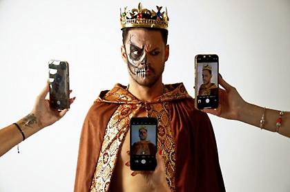 Γιώργος Ντούρος: Επιστρέφει δισκογραφικά με το ανατρεπτικό «Βασίλειο Της Πίπας»