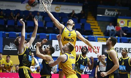 «Ήρωας» Μπίλαν για το Περιστέρι bwin σε μυθική μάχη με τον Άρη!