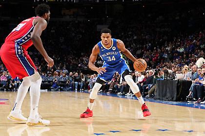 Έμεινε στο γήπεδο και σούταρε βολές ο Γιάννης, μετά την αστοχία με τους Σίξερς