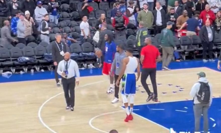 Αντετκούνμπο: Έξαλλος με τον Χάρελ