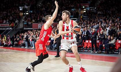 MVP της 8ης αγωνιστικής ο Βεζένκοφ!