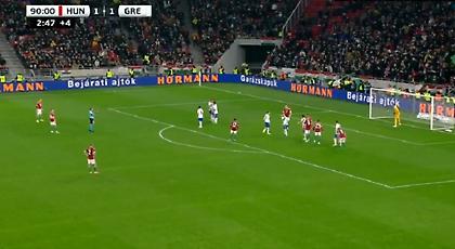 Φάουλ με τρομερό φάλτσο του Κάλμαρ για το 2-1 της Ουγγαρίας