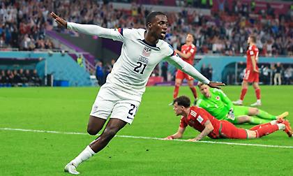 Άψογη κάθετη πάσα του Πούλισικ, εκτέλεση του Γουεά και προβάδισμα για τις ΗΠΑ