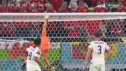 Διπλή ευκαιρία για την Ουαλία με Ντέιβις και Μουρ