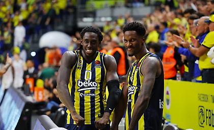 Ντερμπάρα στο Πριγκιπάτο, καρδιοχτύπησε η Φενέρ αλλά απέδρασε δοξασμένη