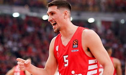 Λαρεντζάκης: «Το παιχνίδι χάθηκε σε ένα τρίλεπτο»