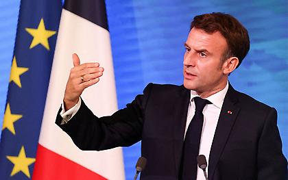 Μακρόν: «Απευθείας επαφή με Πούτιν τις επόμενες ημέρες»