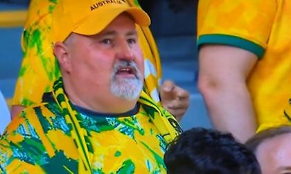 Οπαδός της Αυστραλίας… νευρίασε που τον έδειξε η κάμερα: «Είμαστε στη γ…νη τηλεόραση»!