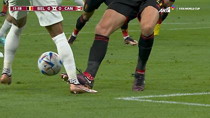 Φώναξε για δεύτερο πέναλτι ο Καναδάς, το αρνήθηκαν διαιτητής και VAR!