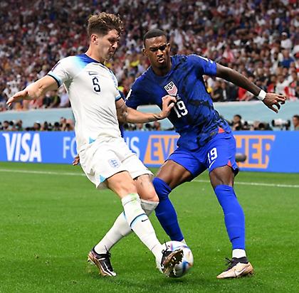 Αποδοκιμασίες για τους Άγγλους στο φινάλε του ματς