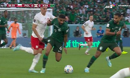 Τρεις κάρτες σε 4' για τους Πολωνούς!