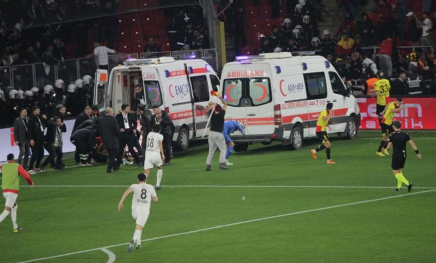 Τουρκία: Επίθεση οπαδού σε τερματοφύλακα