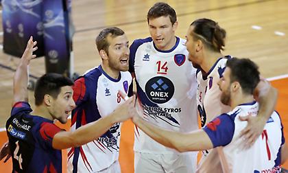 Επίδειξη δύναμης του Φοίνικα στο Ηράκλειο κόντρα στον ΟΦΗ