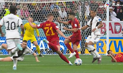 Οβίδα του Όλμο, αλλά Νόιερ και δοκάρι τον σταμάτησαν