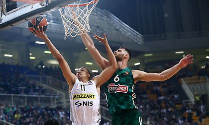 Έξουμ για την ατμόσφαιρα στην Ευρώπη: «Πετάνε αντικείμενα στο παρκέ - Μία διαφορετική κουλτούρα»