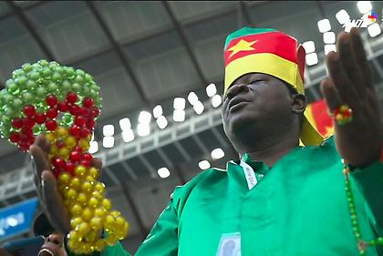 Καμερουνέζος φίλαθλος προσεύχεται αλλά η χώρα του δέχεται δύο γκολ σε τρία λεπτά!