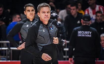 Διακόπηκε προσωρινά το ντέρμπι ανάμεσα στον Ερυθρό Αστέρα και την Παρτίζαν για ρίψη αντικειμένων!