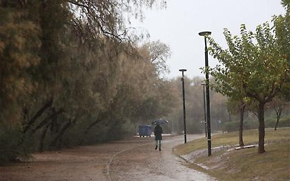 Καιρός: Μπαίνει για τα καλά ο χειμώνας με βροχές και κρύο