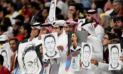 «Μας είπαν να σηκώσουμε τα πλακάτ με τον Εζίλ και να καλύψουμε το στόμα μας, δεν ήξερα τι σήμαιναν»