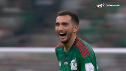 Απίθανη εκτέλεση φάουλ του Τσάβες και 2-0 για το Μεξικό!