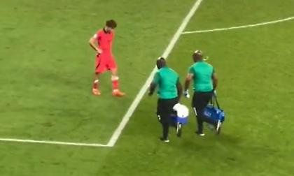 Μετά τους Γκανέζους «νεκροθάφτες» οι Γκανέζοι… τραυματιοφορείς: Ο απίθανος συγχρονισμός στο τερέν!