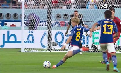 Λάθος στην άμυνα των Ισπανών και γκολάρα από τον Ντόαν!