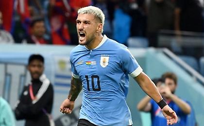 Έκρυψε την μπάλα η Ουρουγουάη, την εμφάνισε στα δίχτυα με «οβίδα» ο Ντε Αρασκαέτα!