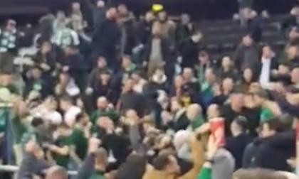 Ασταμάτητο τραγούδι από τους οπαδούς της Ζαλγκίρις μετά την ήττα από τον Παναθηναϊκό