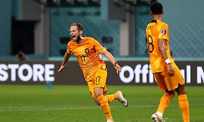 Mαγικός συνδυασμός και 2-0 με Μπλιντ για την Ολλανδία
