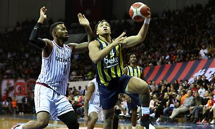 Πέρασε από το Γκαζιαντέπ και παρέμεινε αήττητη η Φενέρ