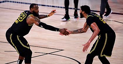 Τζέιμς για Ντέιβις: «Είναι ο MVP»