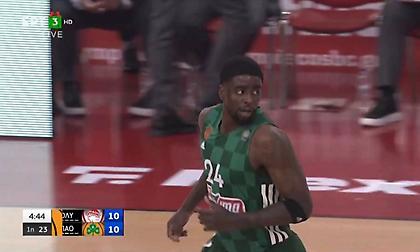 «Καυτός» στο ξεκίνημα του ντέρμπι ο Μπέικον