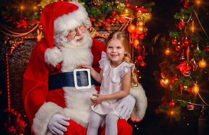 Να πούμε στα παιδιά την αλήθεια για τον Άγιο Βασίλη; Τι συμβουλεύουν οι ειδικοί