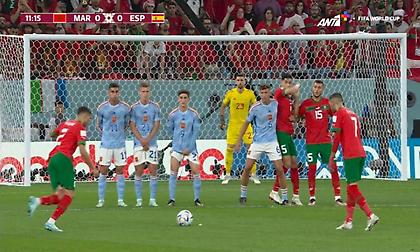 Eπικίνδυνη εκτέλεση φάουλ του Χακίμι, δεν ανησύχησε ο Ουνάι Σιμόν