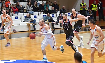 Στο στόμα των… λιονταριών ο Προμηθέας!