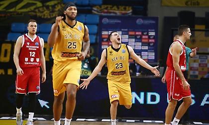 Ανέτρεψε τη Ρέτζιο Εμίλια με όπλο της την άμυνα και χτυπάει την πρόκριση η ΑΕΚ!