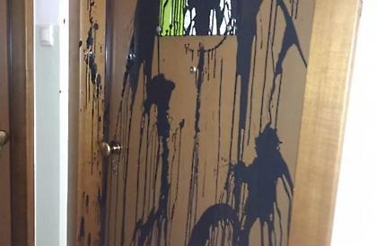 Θεσσαλονίκη: Επίθεση με μπογιές στο γραφείο διευθυντή παιδιατρικής κλινικής