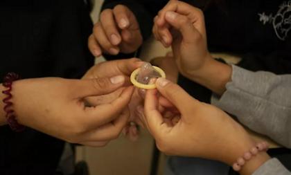 Γαλλία: Δωρεάν τα προφυλακτικά για τους νέους από 1η Ιανουαρίου!