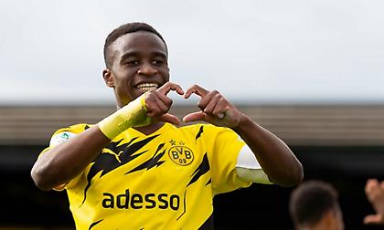 Τσέλσι και Μπαρτσελόνα δίνουν μάχη για τον Μουκοκό της Ντόρτμουντ