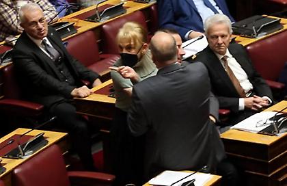 Πιπιλή : «Ο Αβραμάκης έκανε ό,τι μου έκανε και ο Κασιδιάρης»