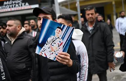 «Πυροβόλησα χαμηλά και τις δύο φορές»: Τι υποστήριξε ο αστυνομικός για τον πυροβόλησε 16χρονο Ρομά