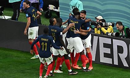 Σέντρα «λουκούμι» του Γκριζμάν και καρφωτή κεφαλιά του Ζιρού για το 2-1 της Γαλλίας!