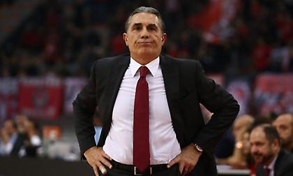 Υποκλίθηκε στον Βεζένκοφ ο Σκαριόλο: «Ο κορυφαίος φόργουορντ της Ευρώπης»