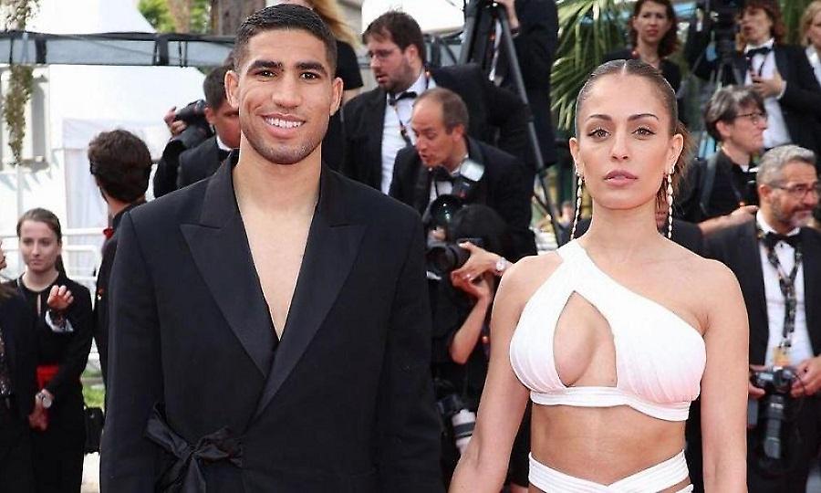 Η εντυπωσιακή Χίμπα Αμπούκ πανηγύρισε μαζί με τον Χακίμι την πρόκριση του Μαρόκου