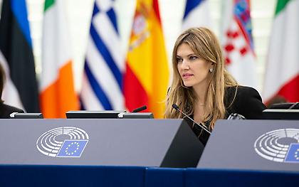 Συνελήφθη η Εύα Καϊλή – Αντιμέτωπη με βαριές κατηγορίες