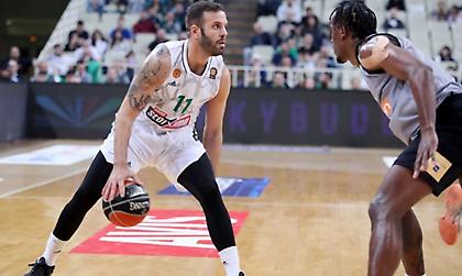 Παππάς για την προσφορά στις καθαρίστριες του ΟΑΚΑ: «Μια συγγνώμη για τόσα χρόνια που τις αγνοούσα»