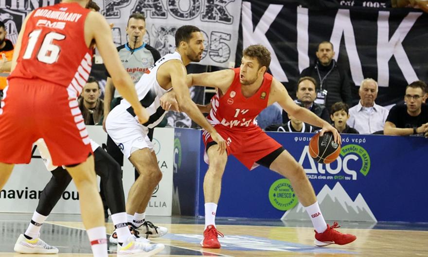 Εκπληκτική πρώτη περίοδος από Κάνααν και Βεζένκοφ στη Θεσσαλονίκη